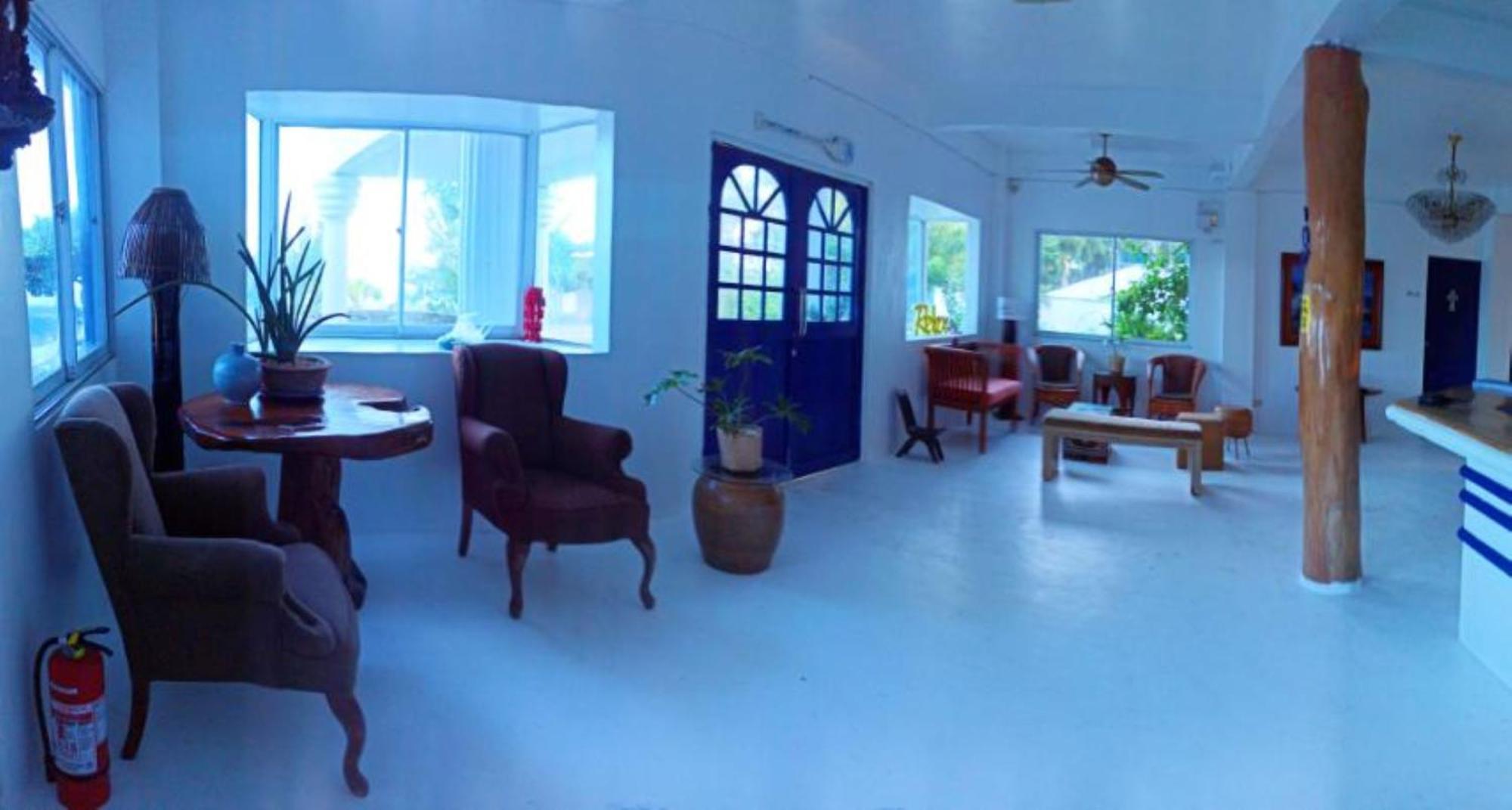 Club Monet Beachfront Resort By Cocotel Cabangan Exterior photo