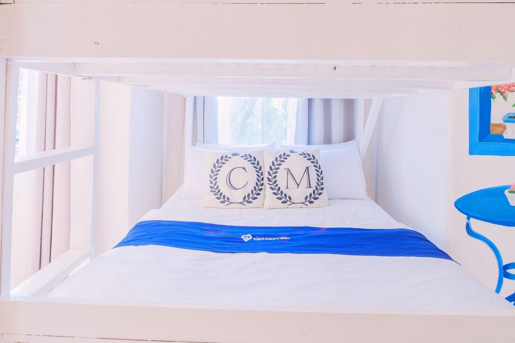 Club Monet Beachfront Resort By Cocotel Cabangan Room photo